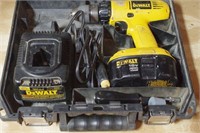 DEWALT DW959 1/2” VSR CORDLESS DRILL 18V WITH CASE