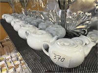 16 Teapots