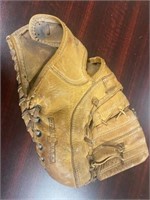 Earl Torgeson MacGregor Baseball Glove
