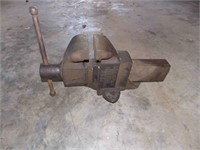 Large Vise by American Scale Company