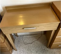 Mengel Small Desk Vanity Bedroom 2