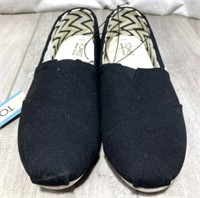 Toms Ladies Classic Canvas Shoes Size 8