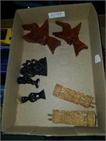 Flat of wooden carved figures and boxes