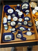 Container of various state souvenirs (CNI)