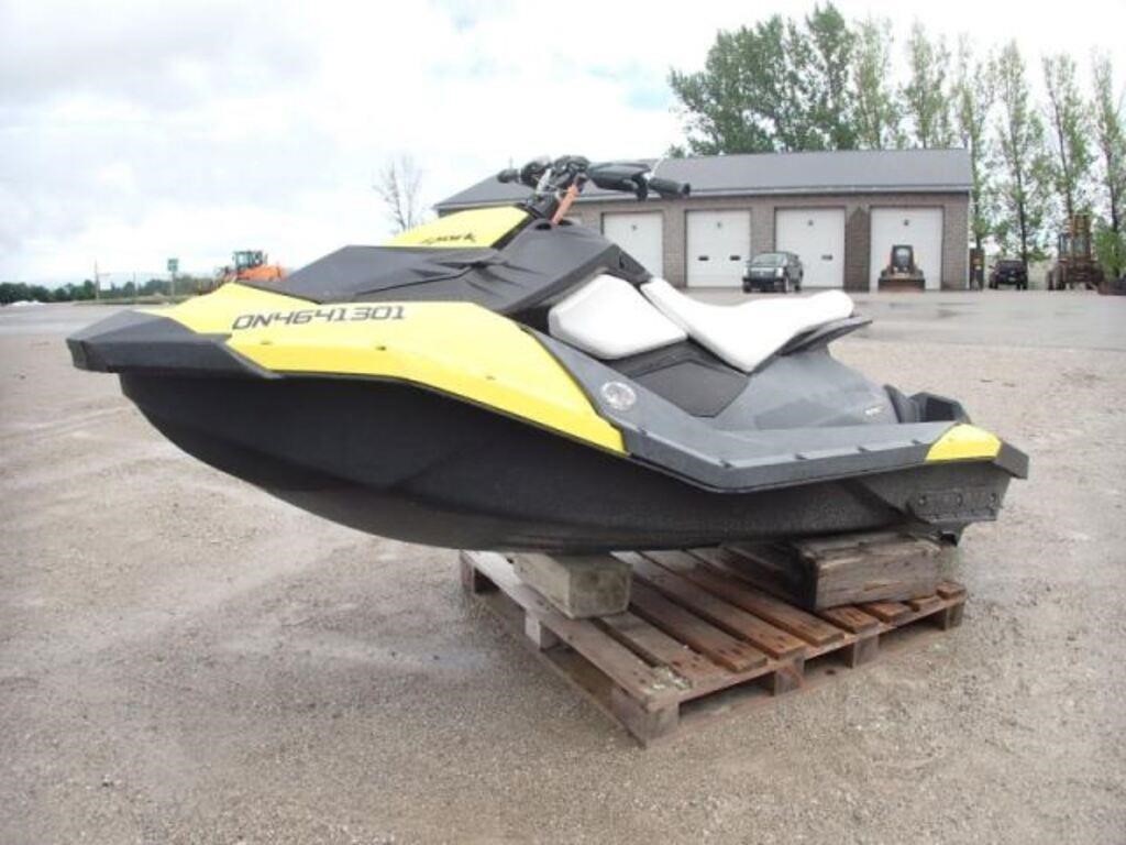 2014 Sea-Doo Spark PWC YDV17391C414