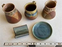 5 nice pottery pieces - signed