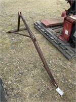 1380) Boon pole for tractor