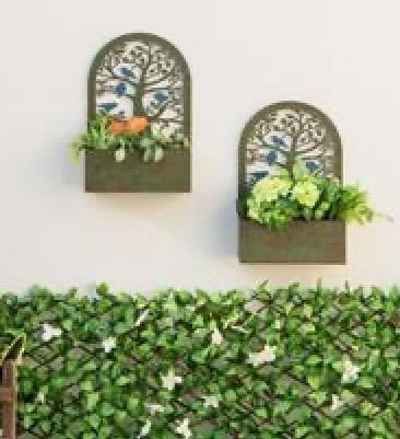 Retail$110 2 Decorative Raised Garden Beds