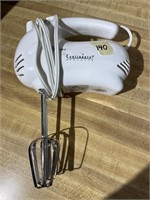 Continental Electric Hand Mixer
