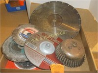 Flat of wire wheels & grinding wheels