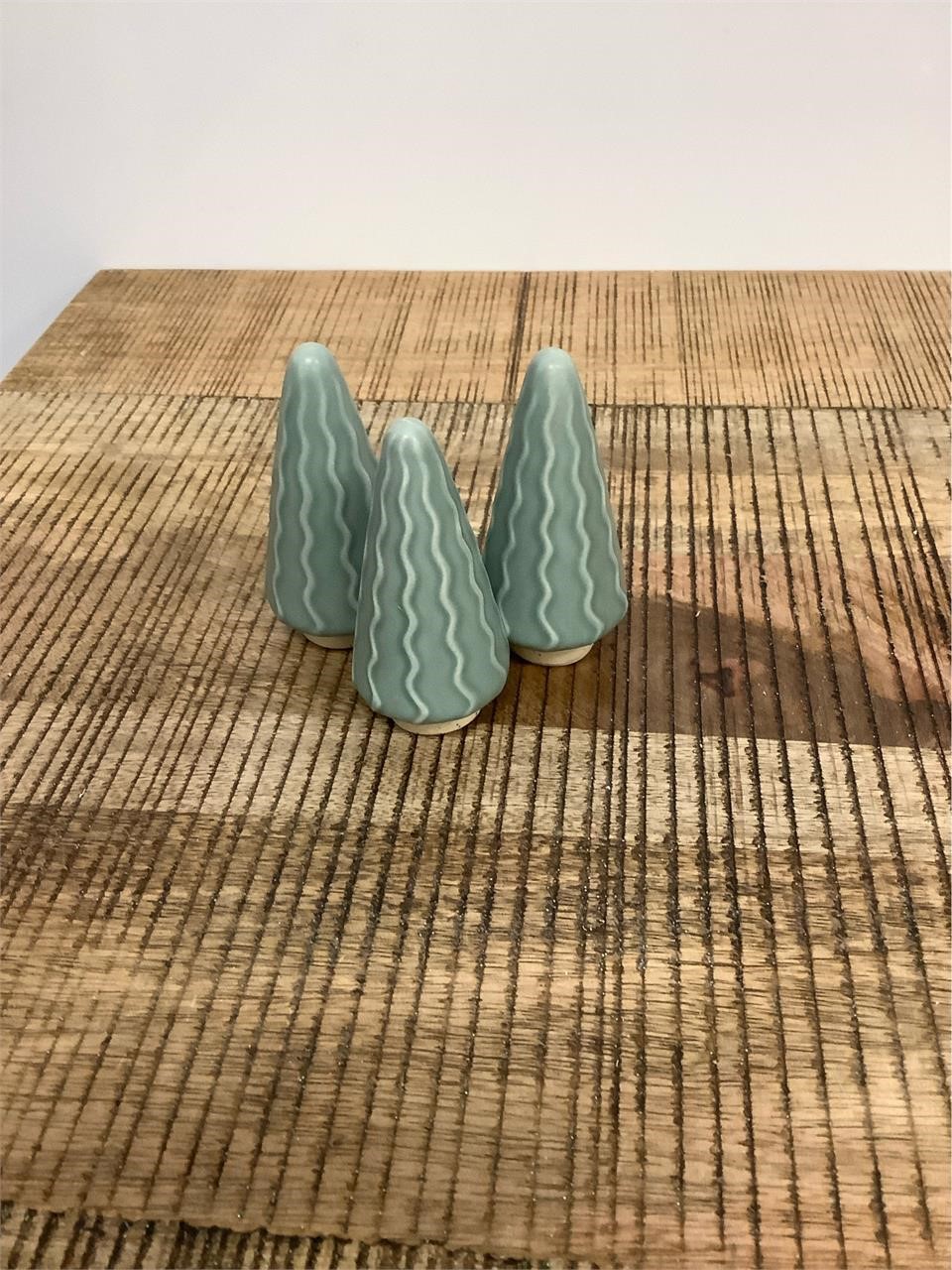 $3  set of 3 decorative ceramic trees