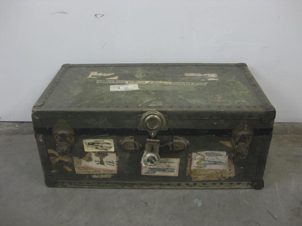 16.5"x 31"x 12.5" Vtg Chest See Info