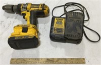 DeWalt cordless drill DC988 w/ charger & extra
