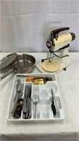 Miscellaneous Kitchen Items w Electric Stand Mixer
