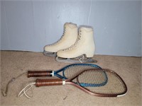 PAIR OF ICE SKATES & (2) BADMINTON RACKETS