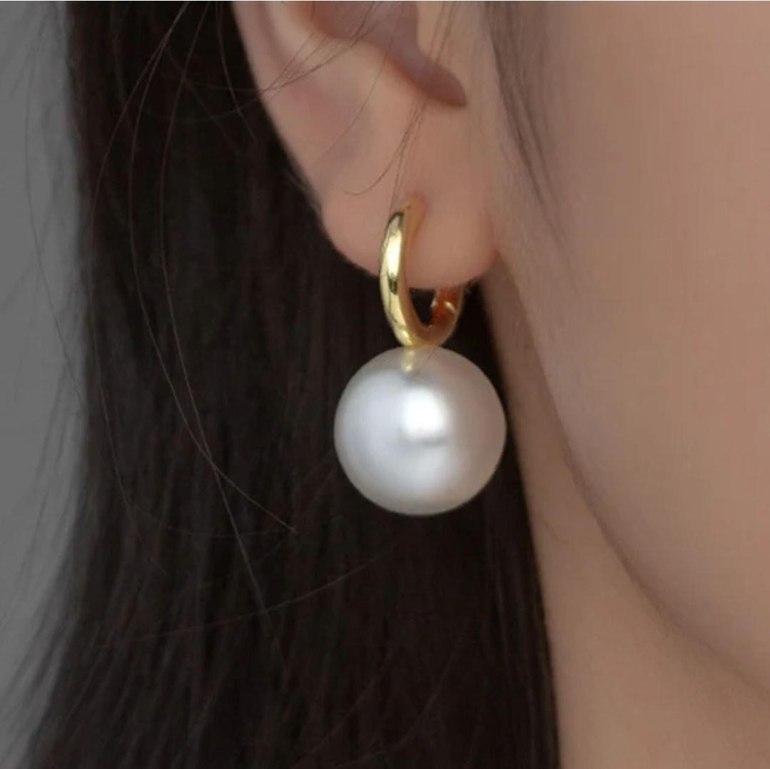 Pearly Earrings for Pierced Ears