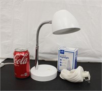 Maxlite Desk Lamp w/ Nightlights
