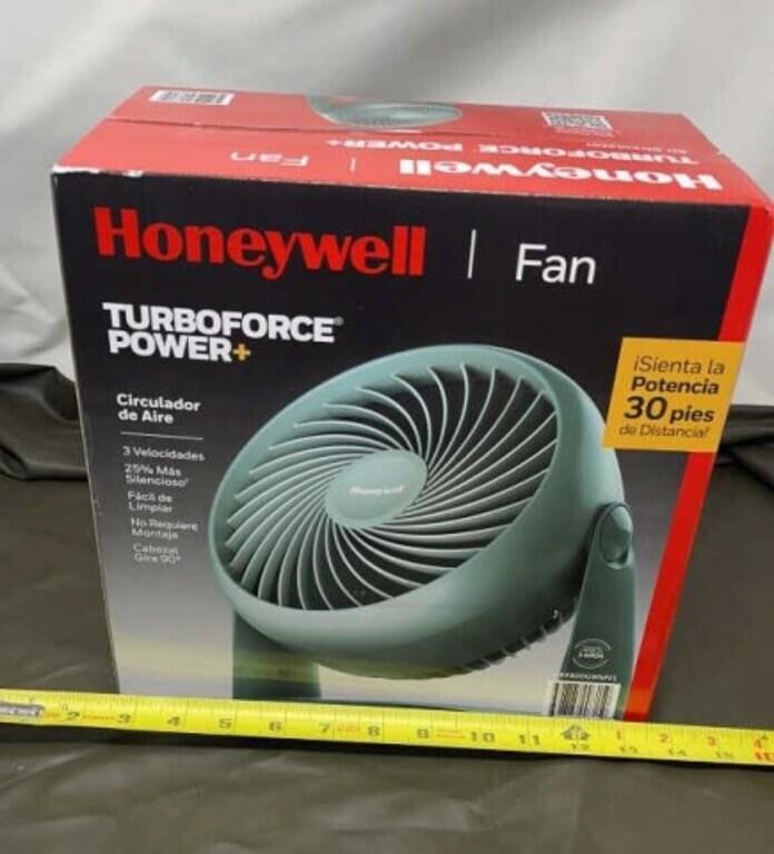 NIB Honeywell Turboforce Power Fan
