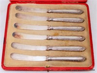KGV Cased Set of Silver Mounted Butter Knives