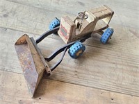 Vntg Lumar HI Lift Side Dump Metal Tractor Toy