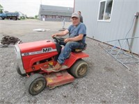 MF Lawn Tractor with Briggs Stratton