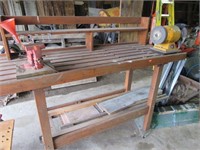 Wood Work Bench w/  Vise 3 1/2" &  Grinder 6"