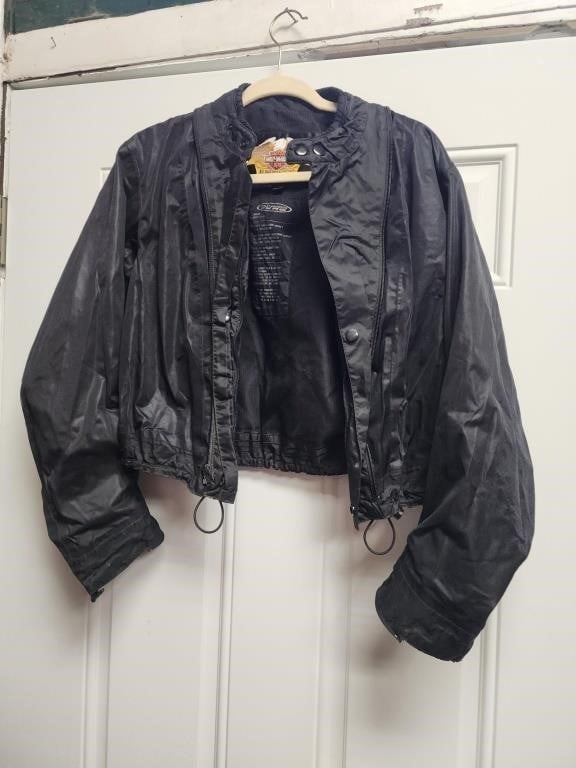 Size Medium Zippered liner Harley Davidson jacket