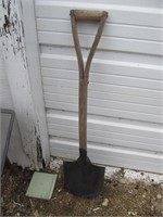 Antique Split Wood Handle Spade / Shovel