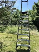 Werner 8' Fiberglass/Aluminum Ladder
