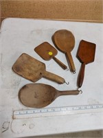 5 primitive kitchen tools