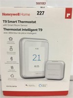 HONEYWELL HOME T9 SMART THERMOSTAT