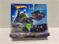 Hot wheels Batman versus Catwoman diecast car set