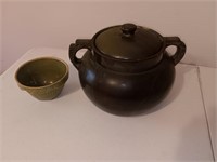 Pottery bean pot and pottery bowl bowl is 5