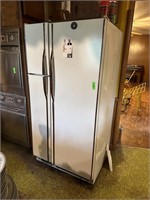 VTG WORKING SIDE X SIDE FRIDGE REFRIGERATOR