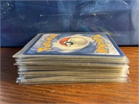 +/-35 Pokémon Cards in Sleeves
