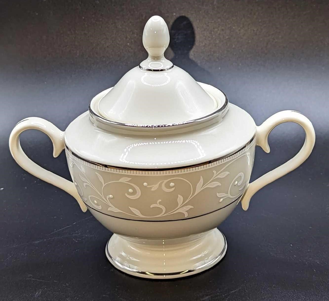 Lenox China Opal Innocence Sugar Bowl With Lid