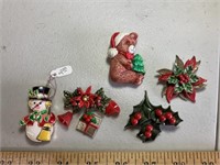 5 Christmas pins
