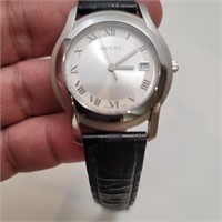 AUTHENTIC GUCCI WATCH