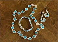 Sterling & Turquoise Southwestern Style Jewelry