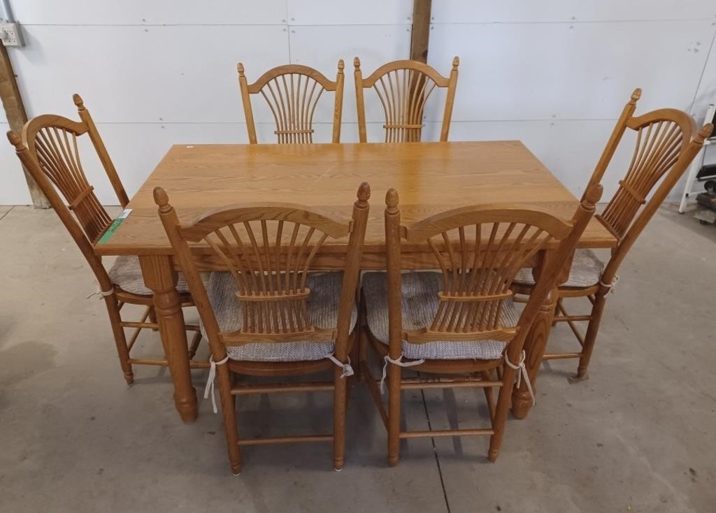 Oak dining table with 6 chairs