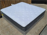 2021 Beautyrest King Mattress & Box