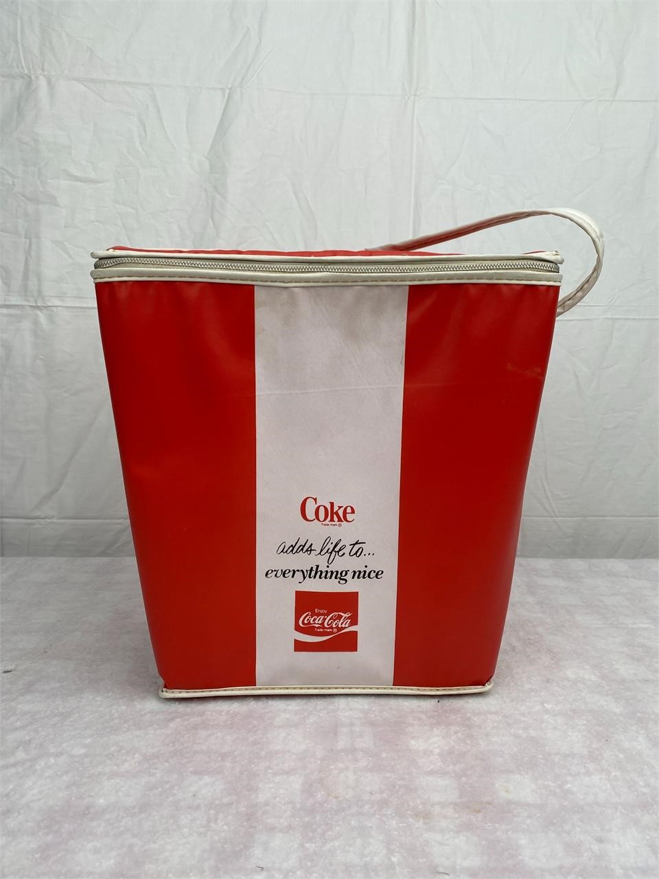 Vtg Coca-Cola Tote Vinyl Cooler Zipper Bag