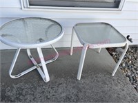2 Smaller white patio side tables