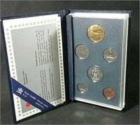 1995 Canadian specimen coin set in case
