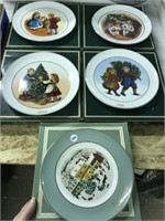 5 Avon Christmas Collector Plates