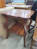 23x30" Antique Oak Parlor Table