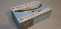 Vintage Guillow's boeing 747 superjet plastic