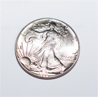 RARE 1988 US SILVER EAGLE ! 1 -OZ PURE.999