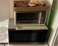 Black & Decker Toaster, Panasonic Microwave