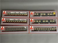 Six Lima HO Train Cars in Boxes